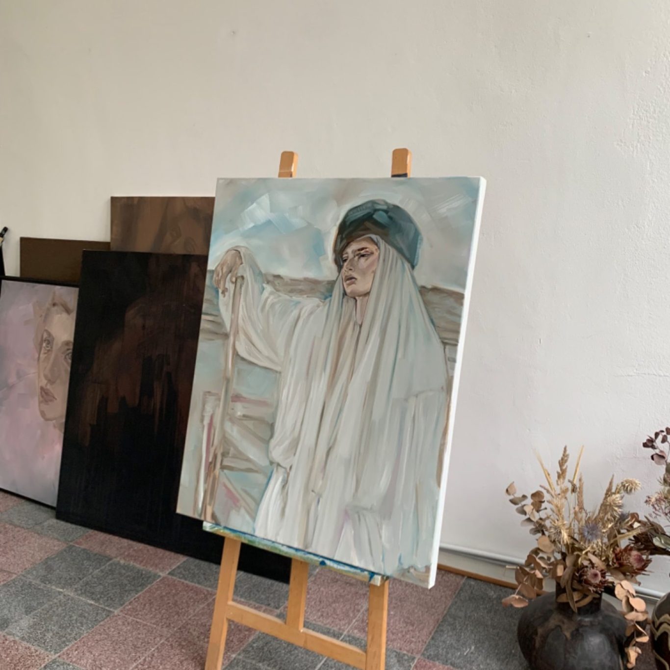 Ein Kunstwerk von Rena Brückner in ihrem Atelier in Kiel auf der Holtenauer Straße